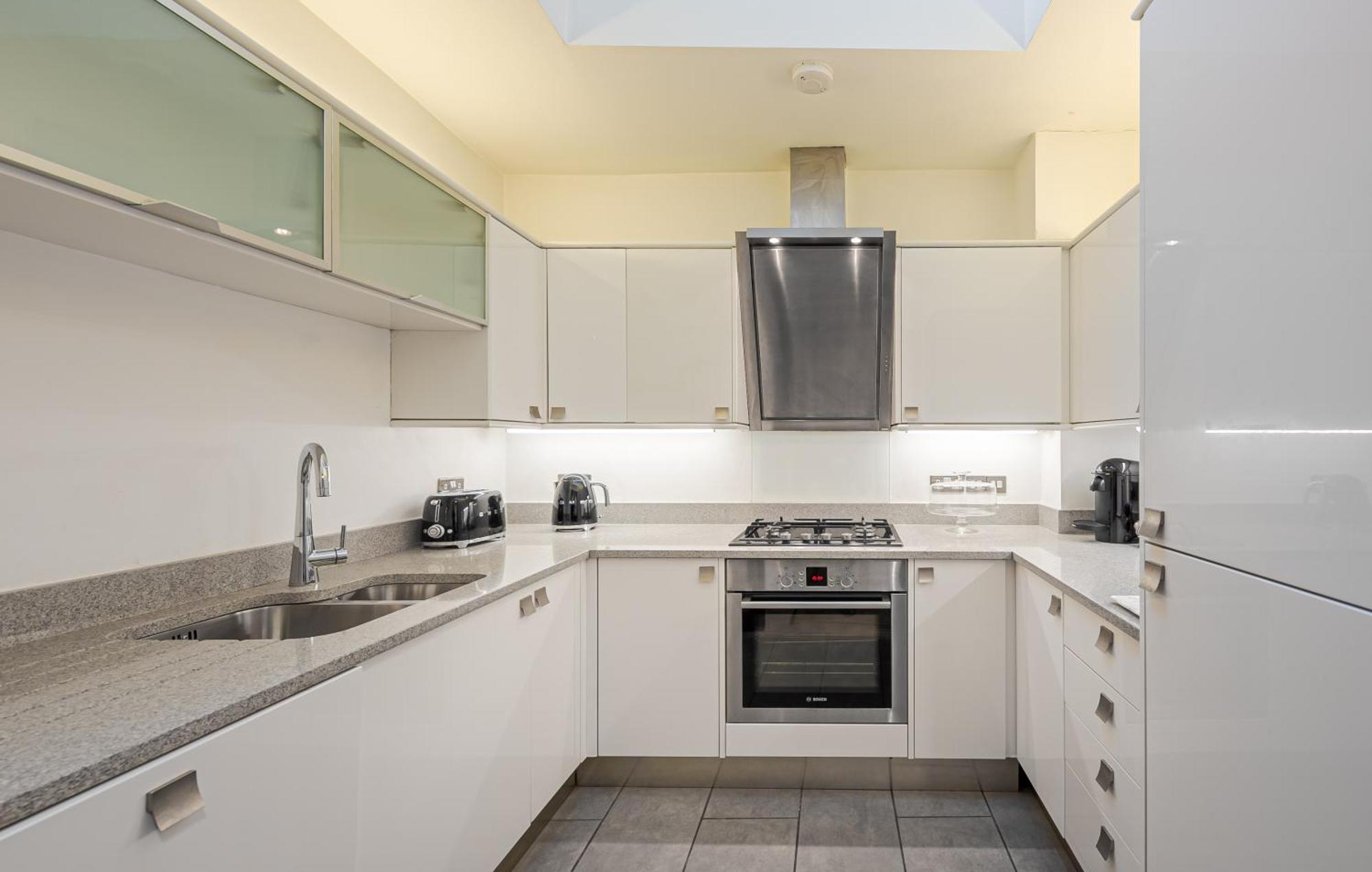 Luxury 3-bedroom House In Belgravia Prime Location And Stylish *