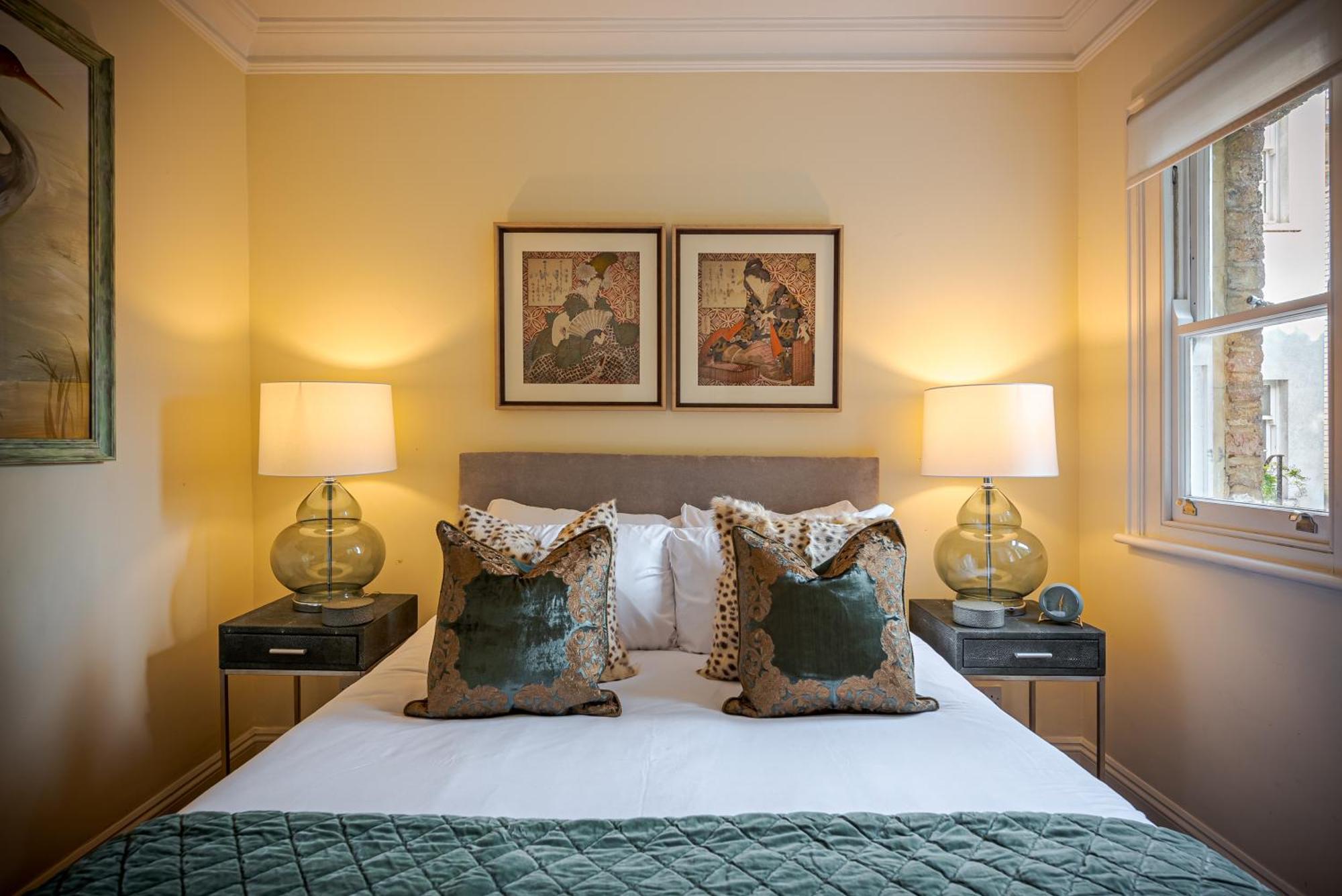 Luxury 3-bedroom House In Belgravia Prime Location And Stylish Apartment