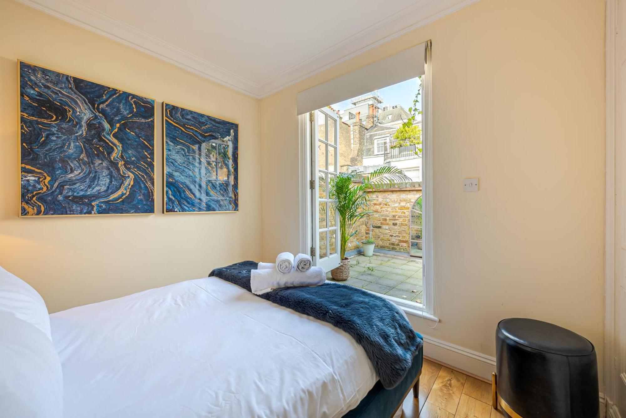 Luxury 3-bedroom House In Belgravia Prime Location And Stylish London